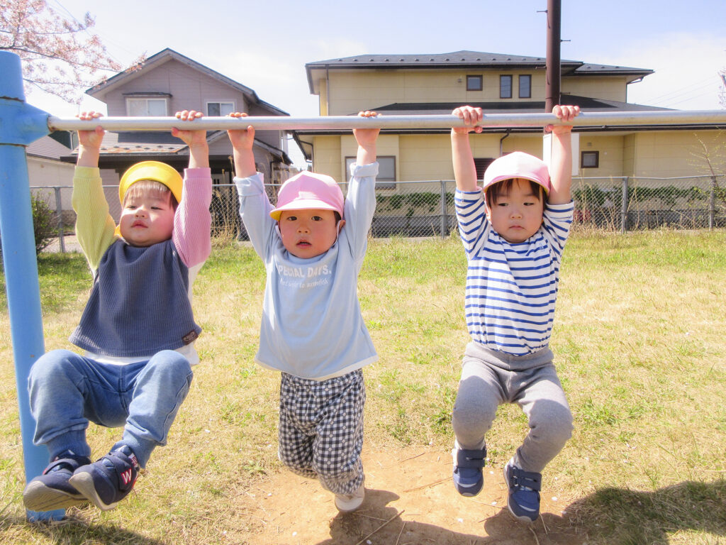 誰が最後までぶら下がっていれるかな？